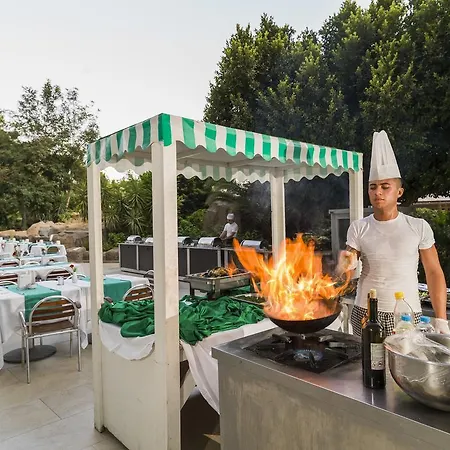 La Mer Hotel